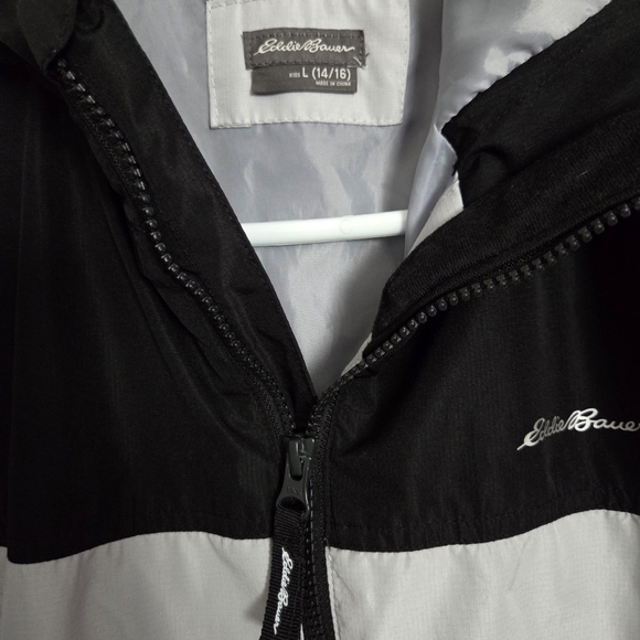 Eddie Bauer boys Two-Tone Black and Gray Raincoat - Picture 2 of 3